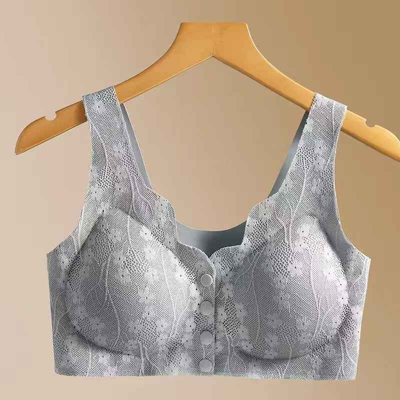 The front-opening bra has no underwire and comes with a chest pad